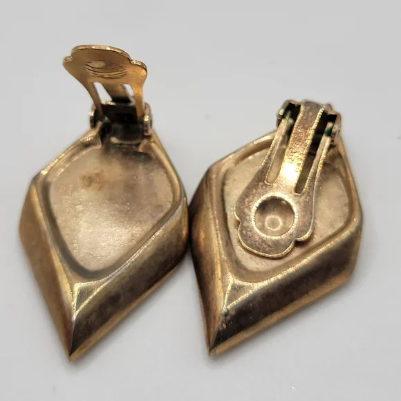 VTG Crown Trifari "Invisibly Set" Rhinestone Clip-on Earrings | SIGNED | HTF - Picture 5 of 9